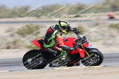 media/Jan-15-2026-Racers Edge (Thu) [[dfebeb70ab]]/3-B Group/Session 2 (Turn 15 Inside Pans)/